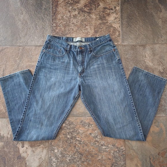 Wrangler Jean's ♡ - Picture 2 of 4